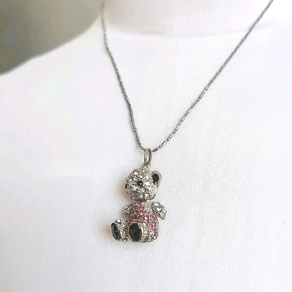 Silver-toned Chrystal/Rhinestone Teddy Bear Pendant Necklace With Movable Head S